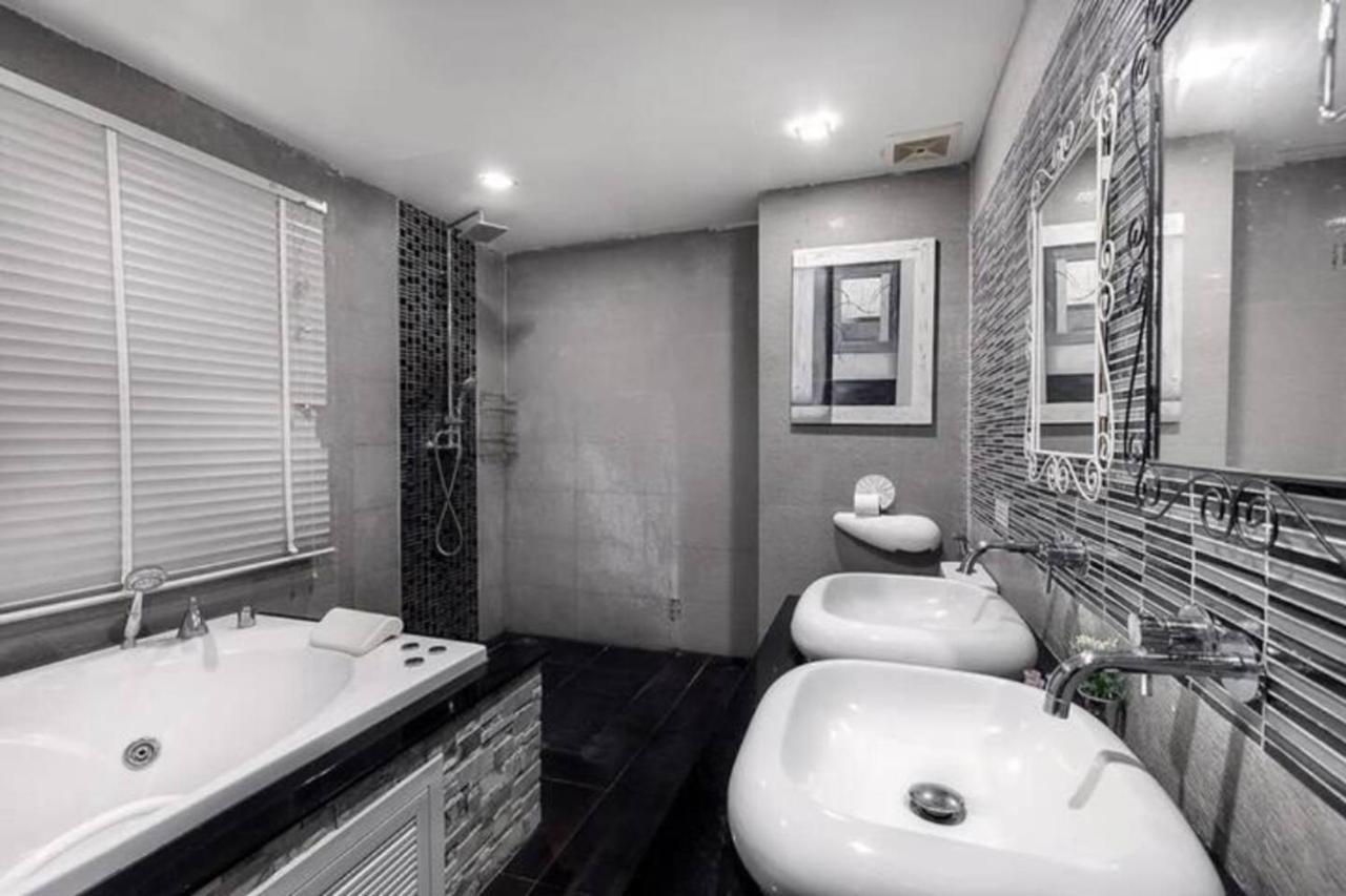 विला Villa: Oceanview Pool With Thai Hospitality Patong